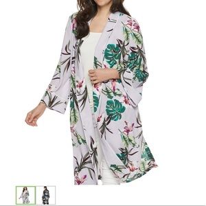 Jennifer Lopez open front kimono